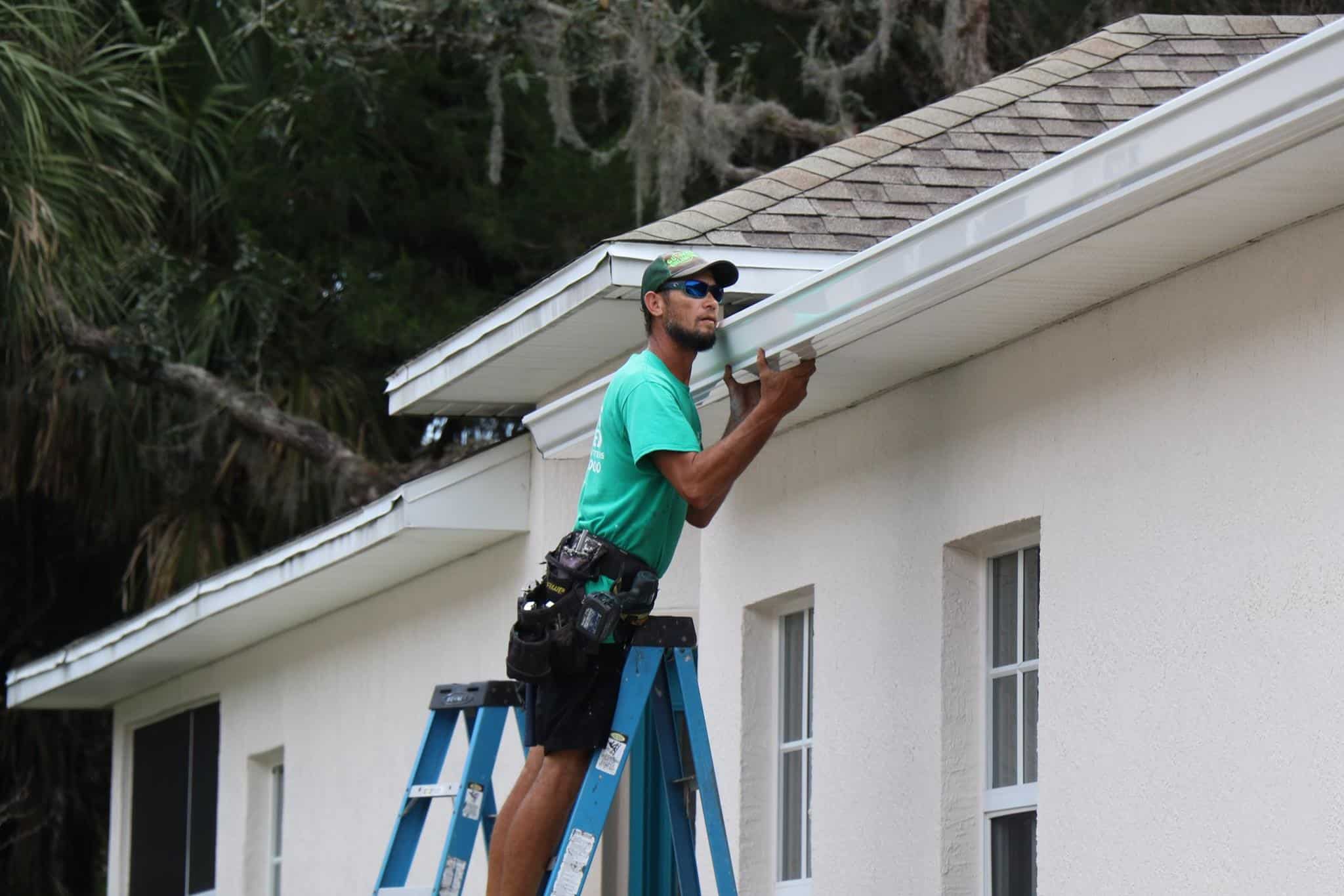 gutter-cleaning-Merritt-Island